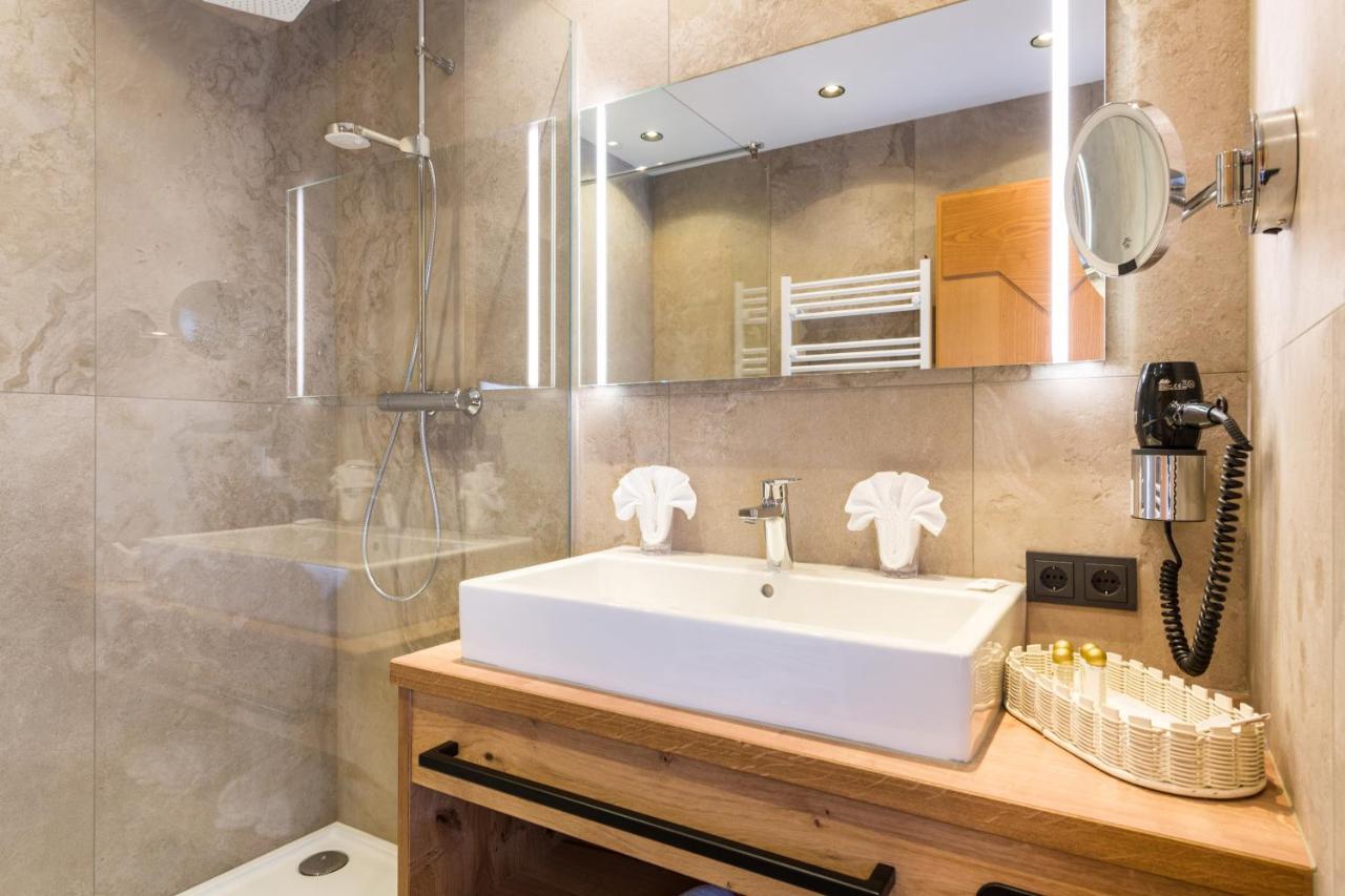 Wellness & Sporthotel Alpenhof Ehrwald Luaran gambar