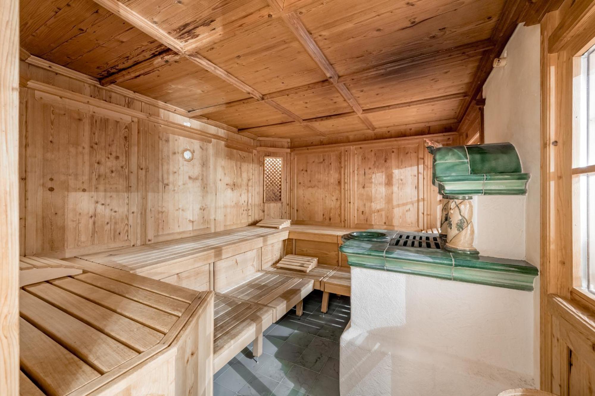 Wellness & Sporthotel Alpenhof Ehrwald Luaran gambar